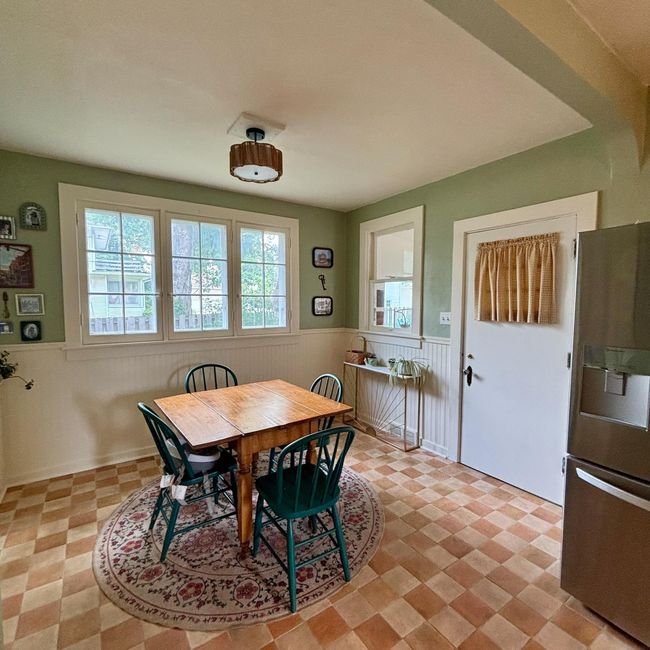 813 Clay St, House other with 3 bedrooms, 2 bathrooms and null parking in Cedar Falls IA | Image 9
