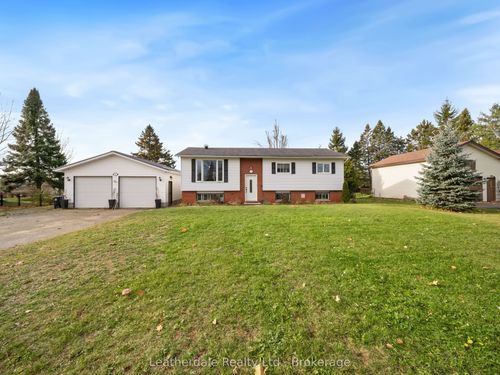 16 Preston St, Oro Medonte, ON, L0K2G0 | Card Image