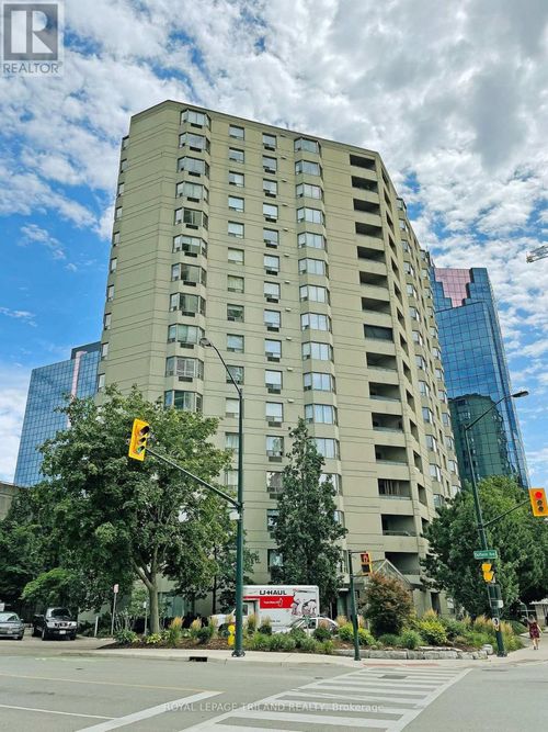 601-500 Talbot St, London, ON, N6A2S3 | Card Image