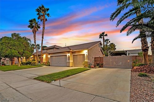 6345 Cinnabar Ridge Ave, Las Vegas, NV, 89130-3720 | Card Image