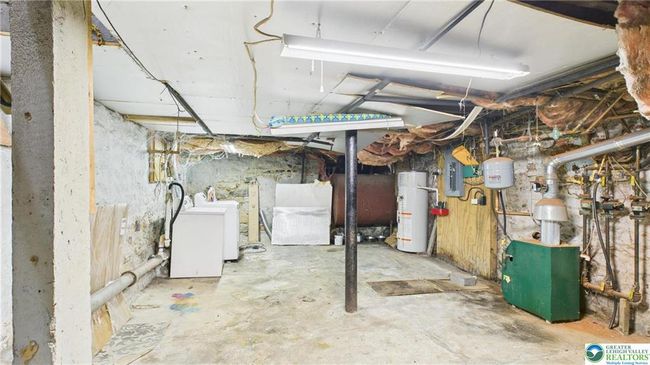 59 W Front St, House other with 3 bedrooms, 1 bathrooms and null parking in Jim Thorpe PA | Image 18