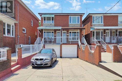 304 Concord Avenue, Toronto (Dovercourt-Wallace Emerson-Junction), ON, M6H2P6 | Card Image