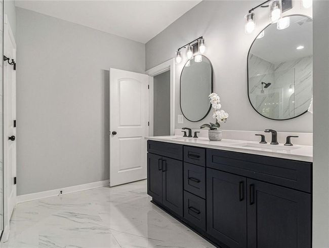 490 Third Ave, House other with 5 bedrooms, 4 bathrooms and 5 parking in Scottdale GA | Image 22