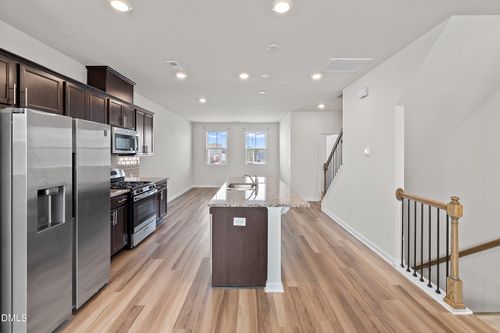 6307 Perry Creek Rd, Raleigh, NC, 27616-4348 | Card Image