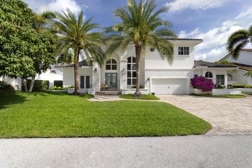 917 Iris Dr, Delray Beach, FL, 33483-4810 | Card Image