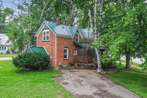 104 W Main Street, GILLETT, WI, 54124 | Card Image