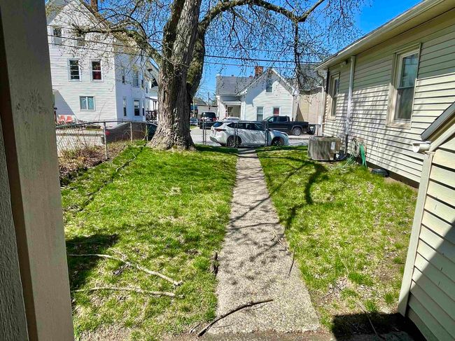 435 Spruce St, House other with 3 bedrooms, 2 bathrooms and null parking in Manchester NH | Image 18