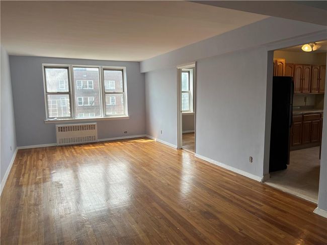 APT-3H - 300 N Broadway, Home with 2 bedrooms, 1 bathrooms and null parking in Yonkers NY | Image 10