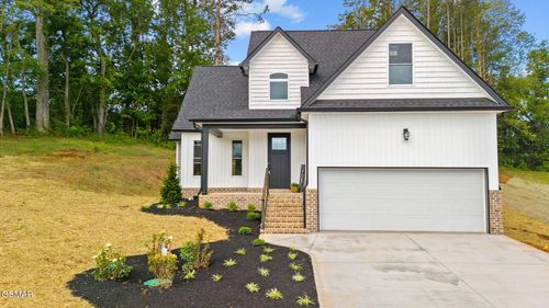 340 Battlefield Dr, Dandridge, TN, 37725-4319 | Card Image