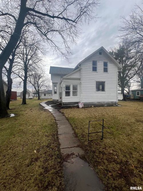 625 Main St, New Liberty, IA, 52765-2207 | Card Image