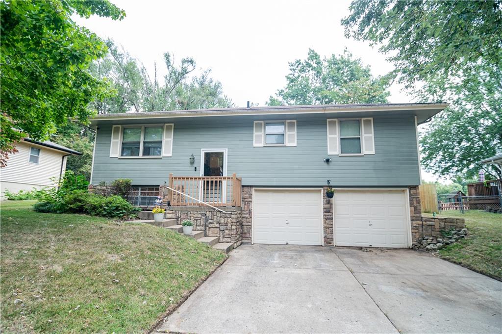 Stratford St, Blue Springs, MO 64014