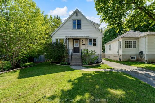 19 Westdale Ave, Kingston, ON, K7L4S1 | Card Image