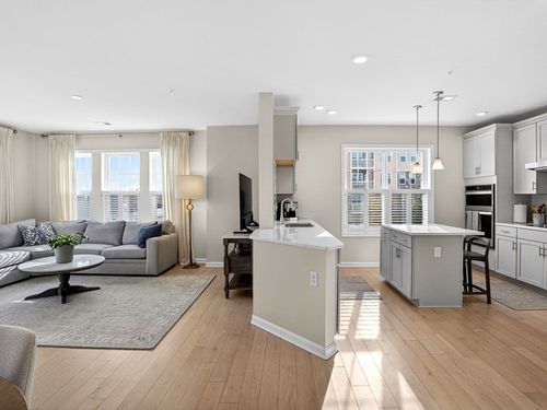 206-4 Peters Farm Way, Westborough, MA, 01581 | Card Image
