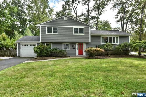 57 Crosley Ter, Hillsdale, NJ, 07642-2859 | Card Image