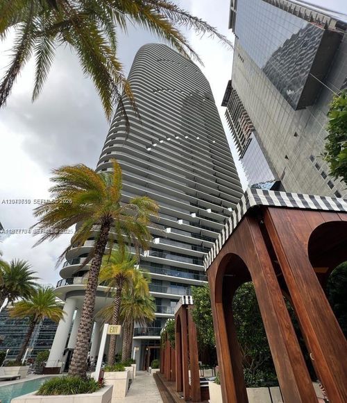 1804-801 S Miami Ave, Miami, FL, 33130-4523 | Card Image