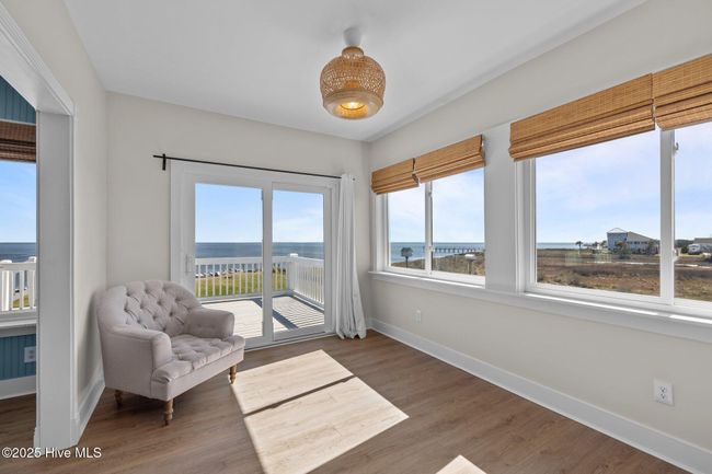 Sunroom | Image 23