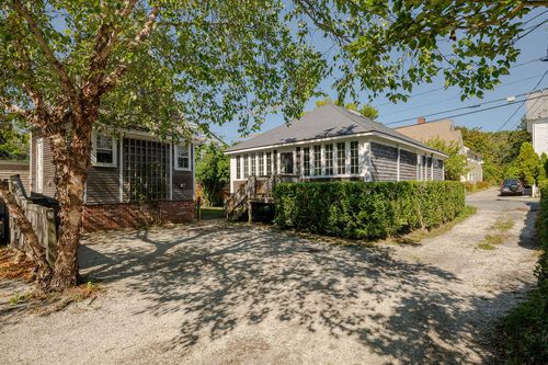 1-2-6 Daggett Ln, Provincetown, MA, 02657-1712 | Card Image