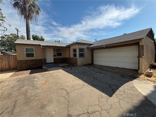 18419 Erwin St, Tarzana, CA, 91335-7029 | Card Image