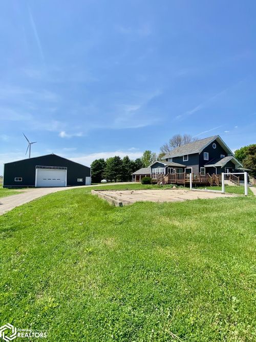 563 390th St, Hanlontown, IA, 50444-7528 | Card Image