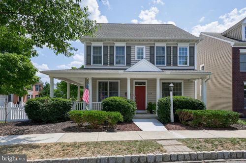 319 Brittany Ln, MOUNT JOY, PA, 17552-1156 | Card Image