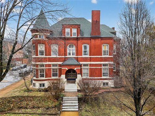 2327 S 12th St, Saint Louis, MO, 63104-4210 | Card Image