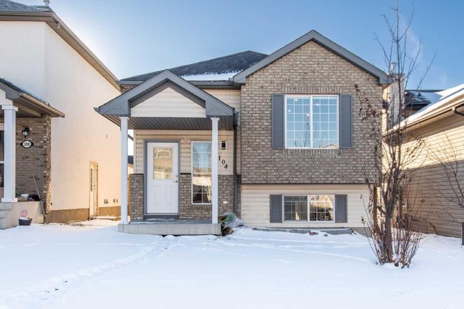 104 Saddlemont Manor Ne, Home with 5 bedrooms, 3 bathrooms and 2 parking in Calgary AB | Image 1