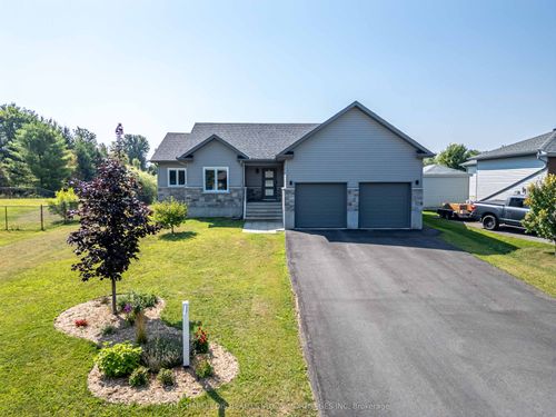 172 Roxanne St, Clarence Creek, ON, K0A1N0 | Card Image