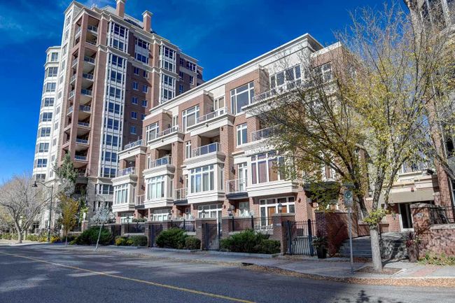 306 - 660 Eau Claire Avenue Sw, Home with 1 bedrooms, 1 bathrooms and 1 parking in Calgary AB | Image 1