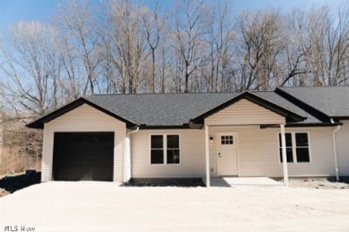 a-7071 Township Road 466, Lakeville, OH, 44638-9748 | Card Image