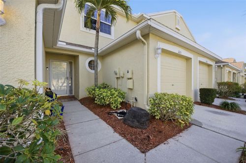 11125 Kapok Grand Cir, MADEIRA BEACH, FL, 33708-3015 | Card Image