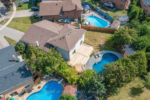 690 Hillman Cres, Mississauga, ON, L4Y2H9 | Card Image