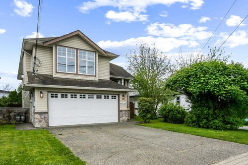 b-45658 Lewis Ave, Chilliwack, BC, V2P3C6 | Card Image