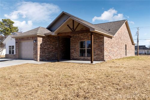 916 N 13th St, Fort Smith, AR, 72901-1666 | Card Image