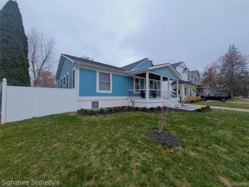 2059 Columbia Rd, Berkley, MI, 48072-1772 | Card Image