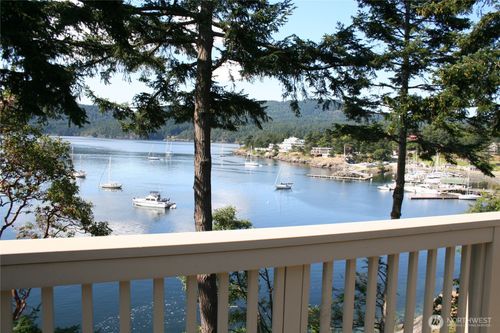 1800 Rosario Rd, Eastsound, WA, 98245-8537 | Card Image