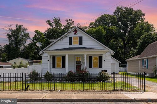 7 S George St, MECHANICSBURG, PA, 17055-3714 | Card Image