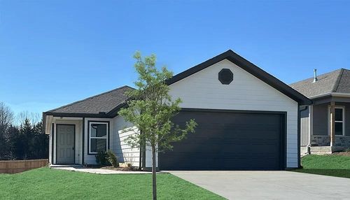 420 Rock Creek Dr, Tonganoxie, KS, 66086 | Card Image