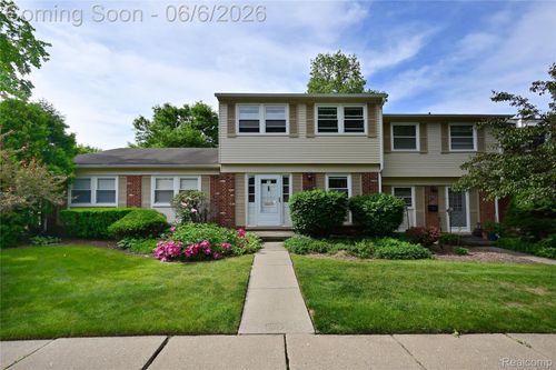 5177 Buckingham, Troy, MI, 48098-2601 | Card Image