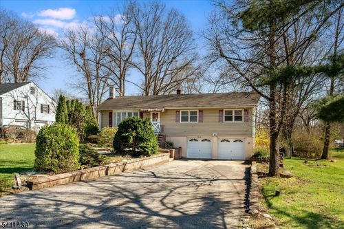 13 Hilldale Rd, Pine Brook, NJ, 07058-9532 | Card Image