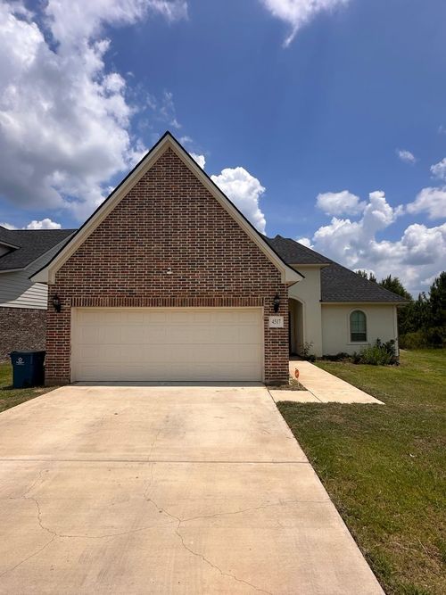 4517 Cherry Creek Rd, Shreveport, LA, 71107-7421 | Card Image