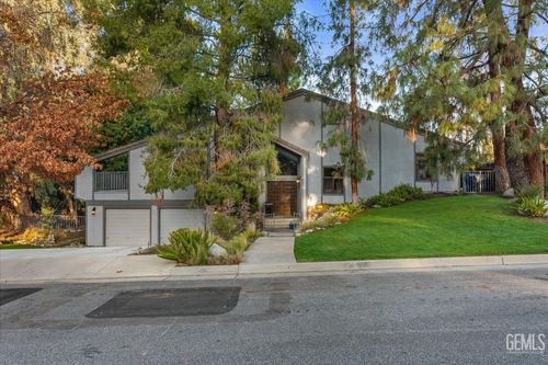 12430 Cattle King Dr, Bakersfield, CA, 93306-9767 | Card Image