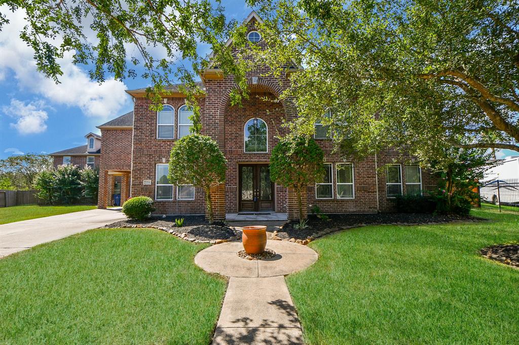 Skip Rock St, Friendswood, TX 77546