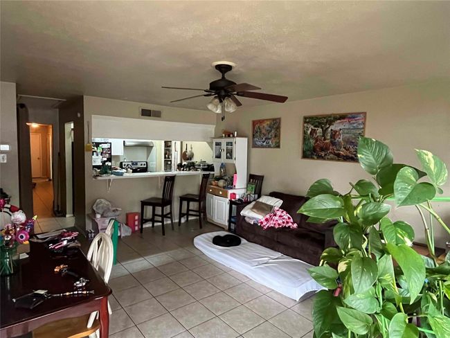 2300 living room#2 | Image 19
