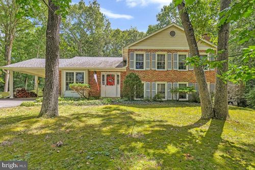 4038 Spring Valley Dr, WHITE PLAINS, MD, 20695-2668 | Card Image