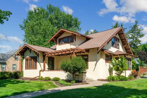 302 North St, Decorah, IA, 52101-1243 | Card Image