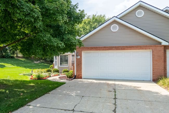 39 - 1315 Steeplechase Ct, Condo with 2 bedrooms, 2 bathrooms and null parking in Howell MI | Image 4