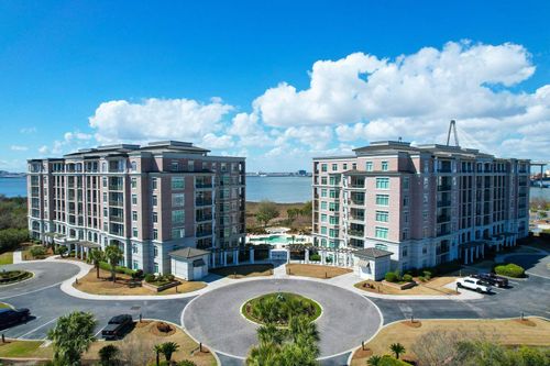 501-161 N Plaza Ct, Mount Pleasant, SC, 29464-6301 | Card Image