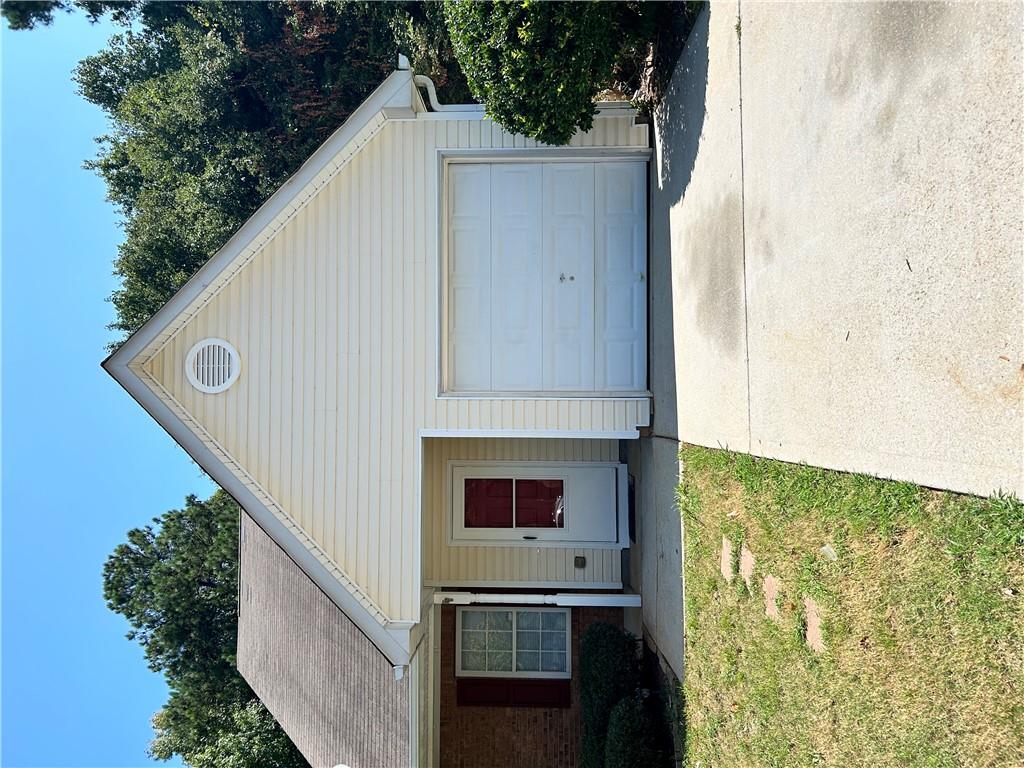 Coral Cir, Mcdonough, GA 30253