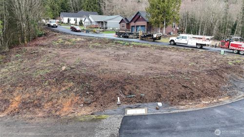 275 Livingston Heights Dr, LONGVIEW, WA, 98632-9015 | Card Image