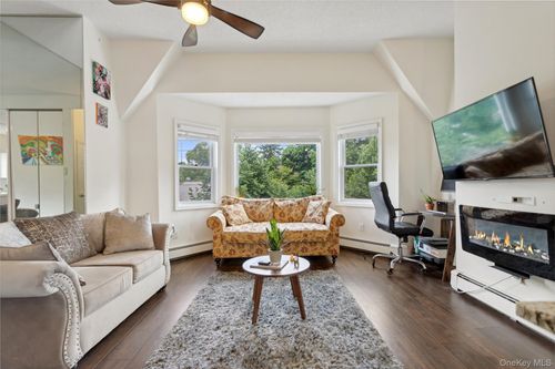 apt-9-54 Wildey St, Tarrytown, NY, 10591-3119 | Card Image